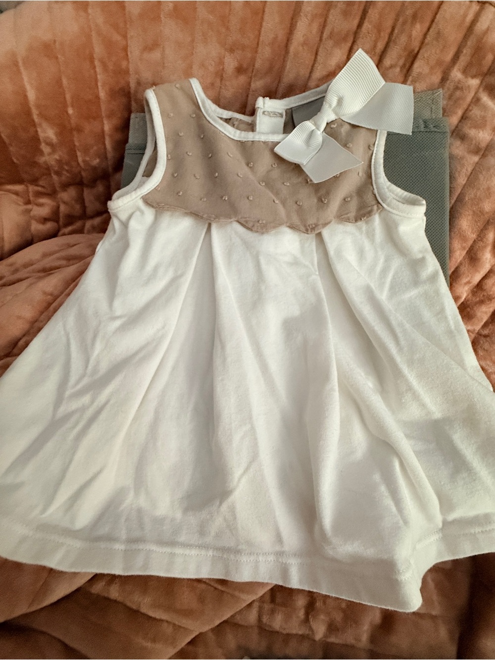 Tahari Baby White Casual Dress with Beige Yoke and Bow